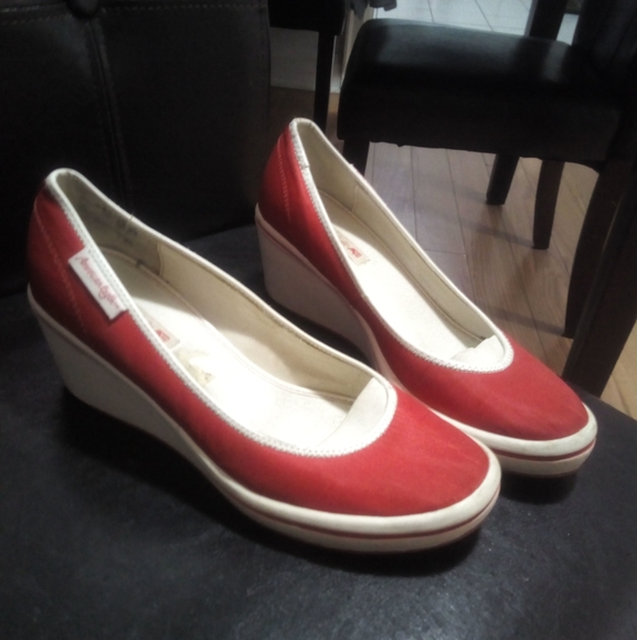 Women's shoes - Picture 2 of 2